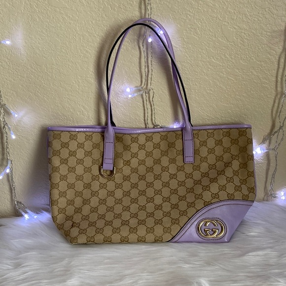 ❤️ Gucci GG Britt Tote Bag ❤️ - Picture 1 of 15